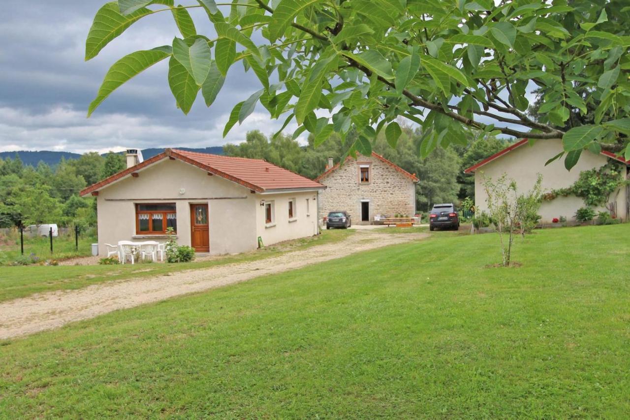 Au Bon Accueil Peyrat-le-Château Exterior foto